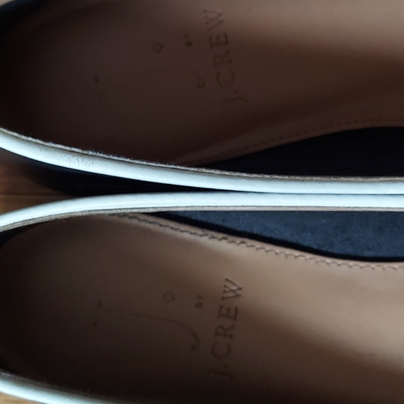 J. Crew Black Pointed Toe Leather Loafers With White Piping Detail Size 8 EUC - Picture 7 of 16